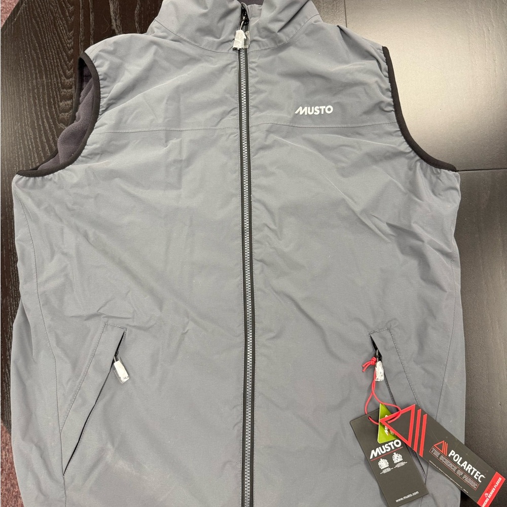 Musto Men's Gray Vest